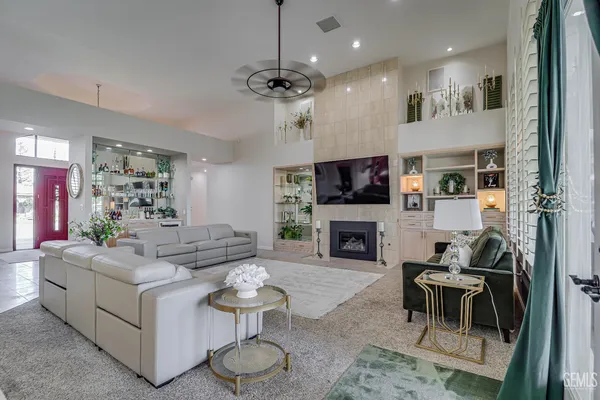 $819,000 | Undisclosed Address, Bakersfield, CA 93311