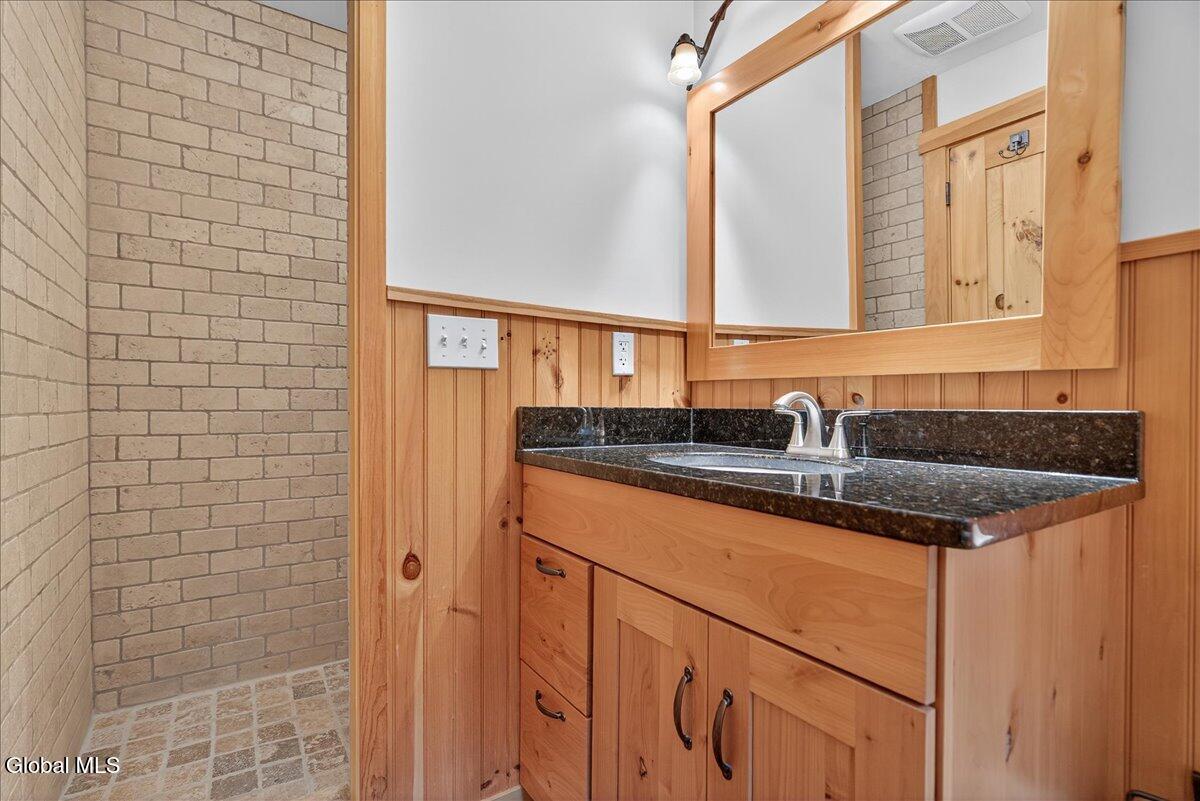 82 Freebern Road Johnsburg, NY 12853 - Photo 18 of 49 35-82 FREEBURN-9