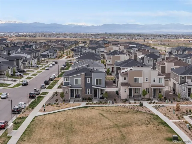 $424,000 | 24333 East 41st Avenue, Aurora, CO 80019