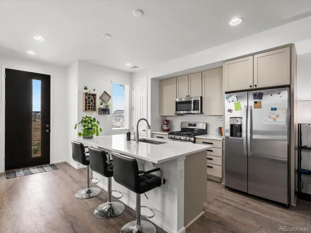 $424,000 | 24333 East 41st Avenue, Aurora, CO 80019