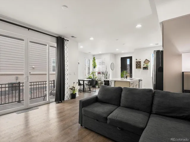 $424,000 | 24333 East 41st Avenue, Aurora, CO 80019