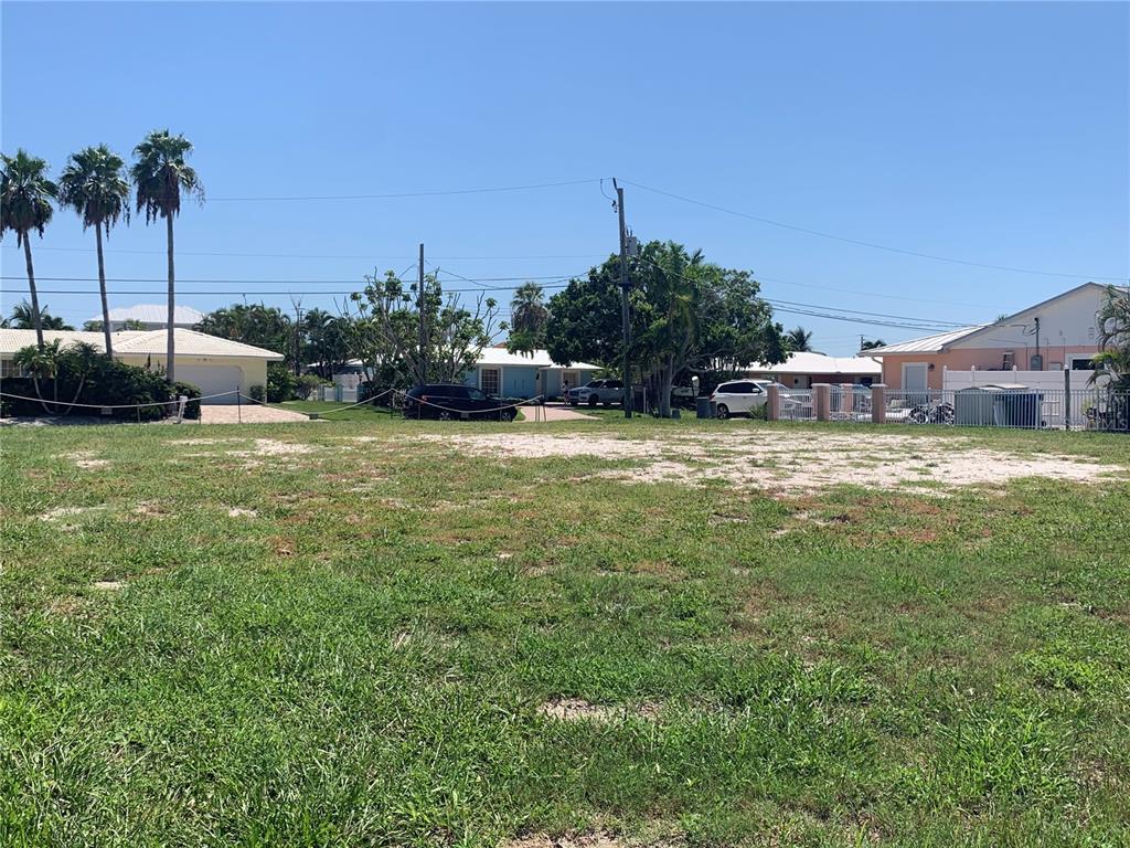 538 67th Street Holmes Beach, FL 34217 - Photo 2 of 16