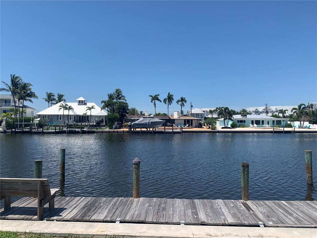 538 67th Street Holmes Beach, FL 34217 - Photo 5 of 16