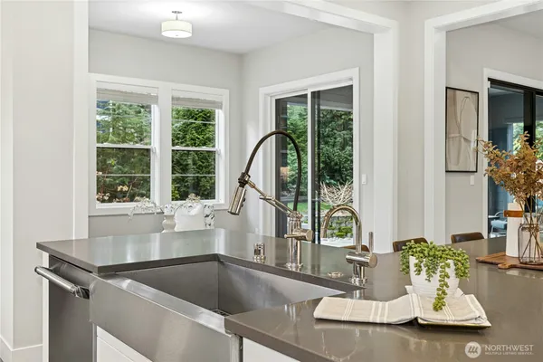 $1,690,000 | 8784 Northeast Winslow Grove Court, Bainbridge Island, WA 98110