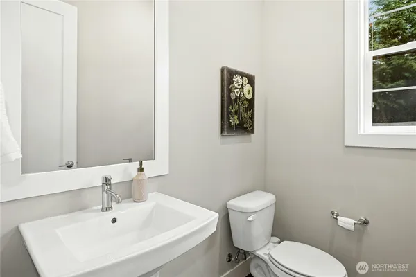 $1,690,000 | 8784 Northeast Winslow Grove Court, Bainbridge Island, WA 98110