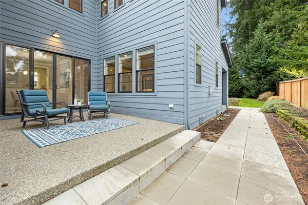 $1,690,000 | 8784 Northeast Winslow Grove Court, Bainbridge Island, WA 98110