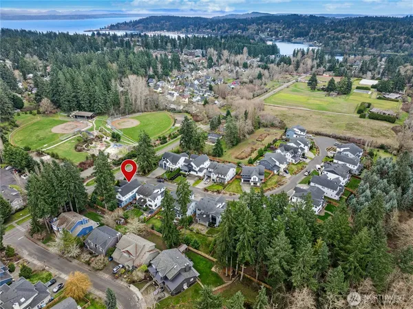 $1,690,000 | 8784 Northeast Winslow Grove Court, Bainbridge Island, WA 98110