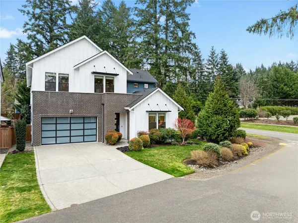 $1,690,000 | 8784 Northeast Winslow Grove Court, Bainbridge Island, WA 98110