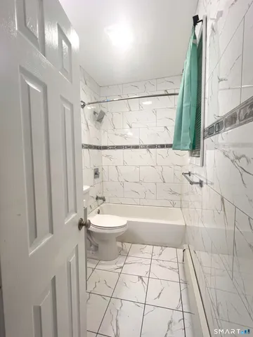 $1,500 | 5 Pinehurst Avenue, Waterbury, CT 06705