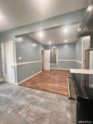 $1,500 | 5 Pinehurst Avenue, Waterbury, CT 06705