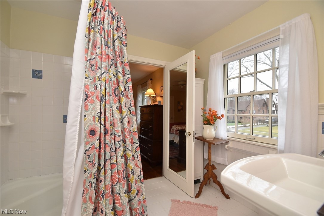 2866 Paxton Road Cleveland, OH 44120 - Photo 21 of 35