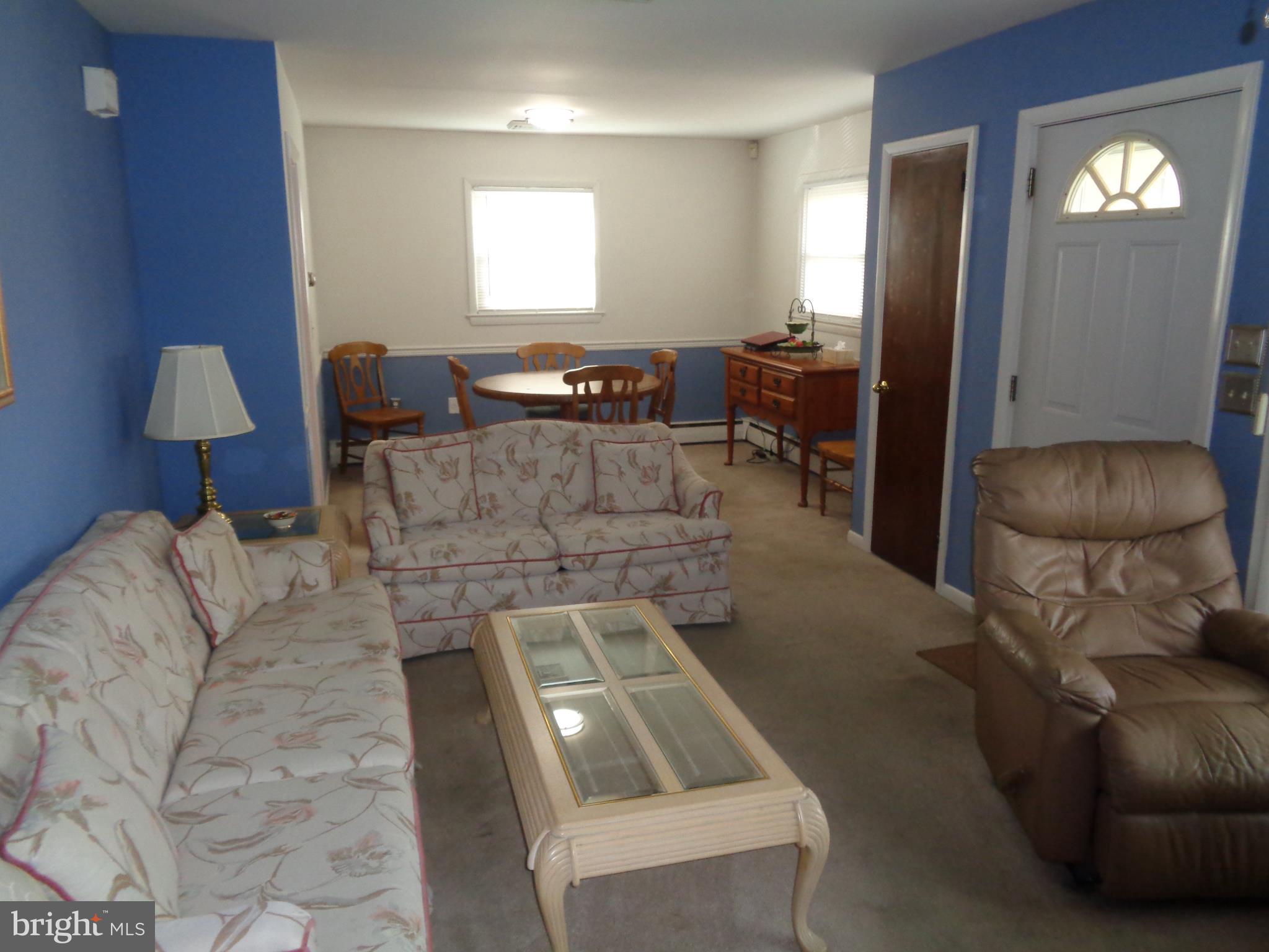 601 Eggert Crossing Road Ewing, NJ 08638 - Photo 2 of 19 Living Room