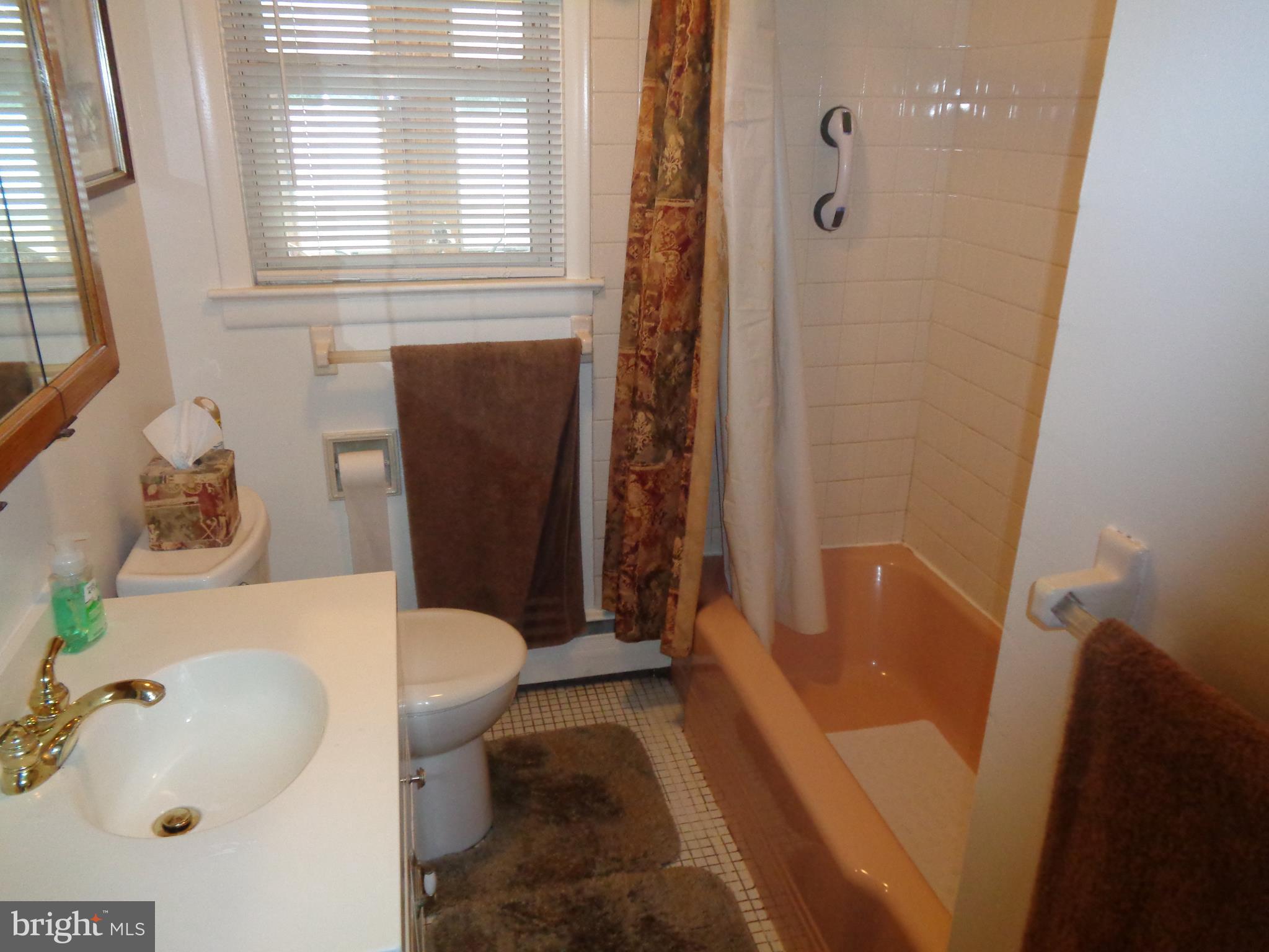601 Eggert Crossing Road Ewing, NJ 08638 - Photo 12 of 19 Full Bath