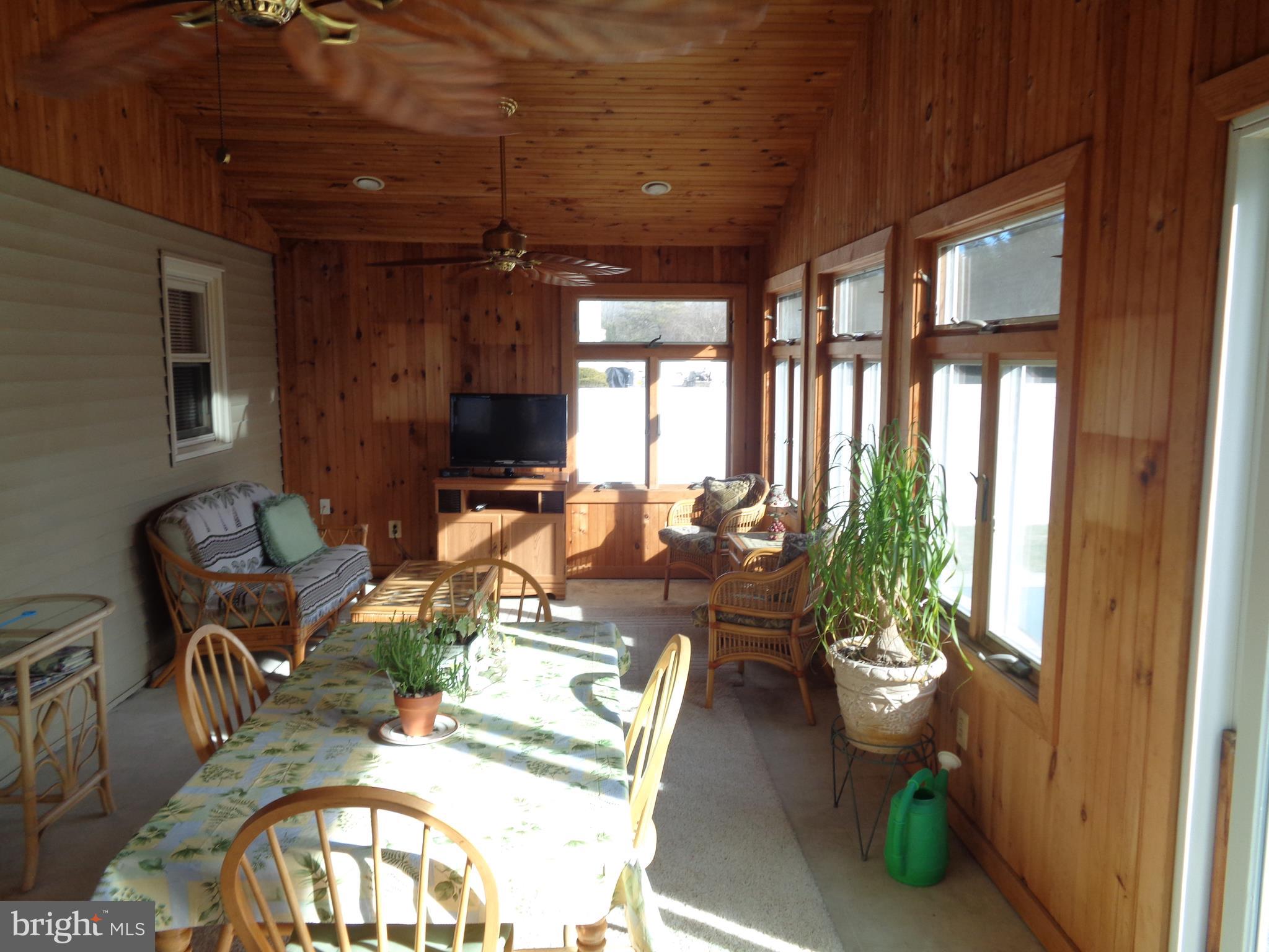 601 Eggert Crossing Road Ewing, NJ 08638 - Photo 7 of 19 Florida/3 Seasons Room