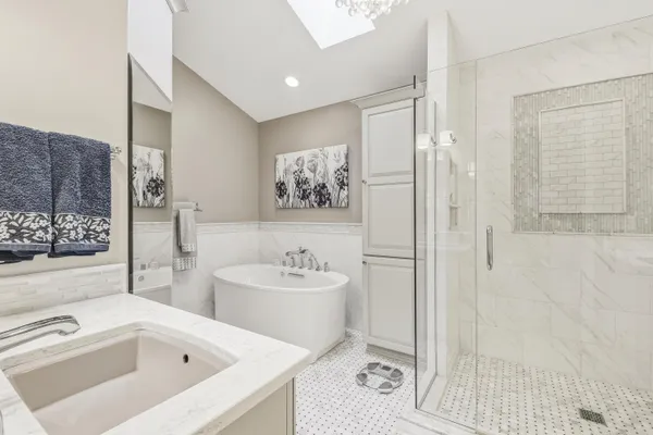 $825,000 | 1000 Silver Mist Court, Brookfield, WI 53005