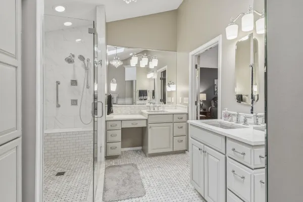 $825,000 | 1000 Silver Mist Court, Brookfield, WI 53005