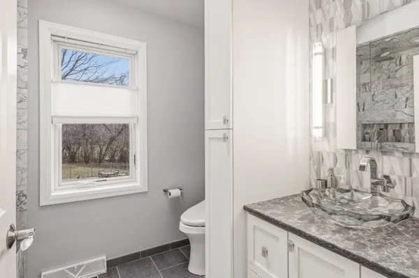 $825,000 | 1000 Silver Mist Court, Brookfield, WI 53005