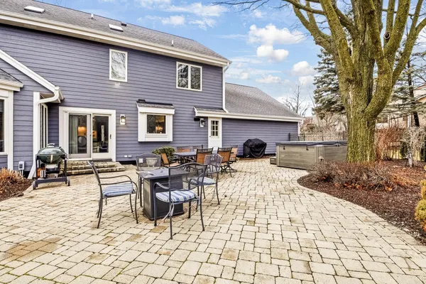 $825,000 | 1000 Silver Mist Court, Brookfield, WI 53005