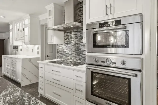 $825,000 | 1000 Silver Mist Court, Brookfield, WI 53005