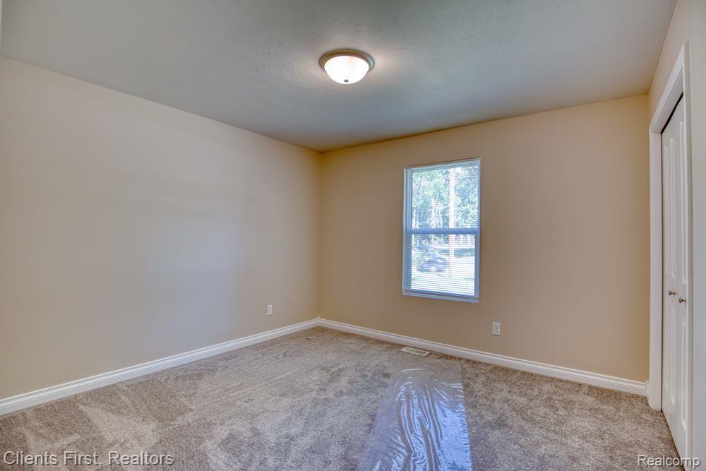 1427 Romence Road Portage, MI 49024 - Photo 20 of 37
