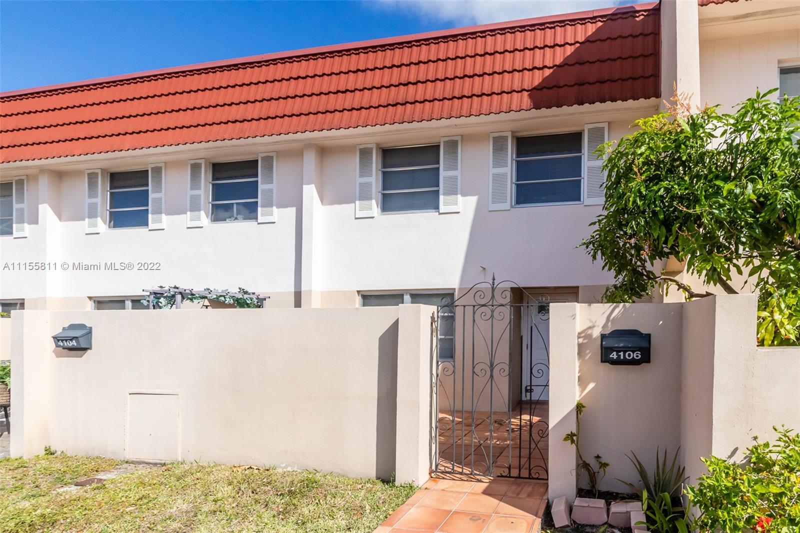 4106 Inverrary Drive, Unit 13C Lauderhill, FL 33319 - Photo 3 of 46 a view of a house with wooden fence