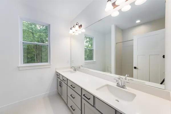 $762,900 | 1935 Percy Lane, Highland, MI 48357
