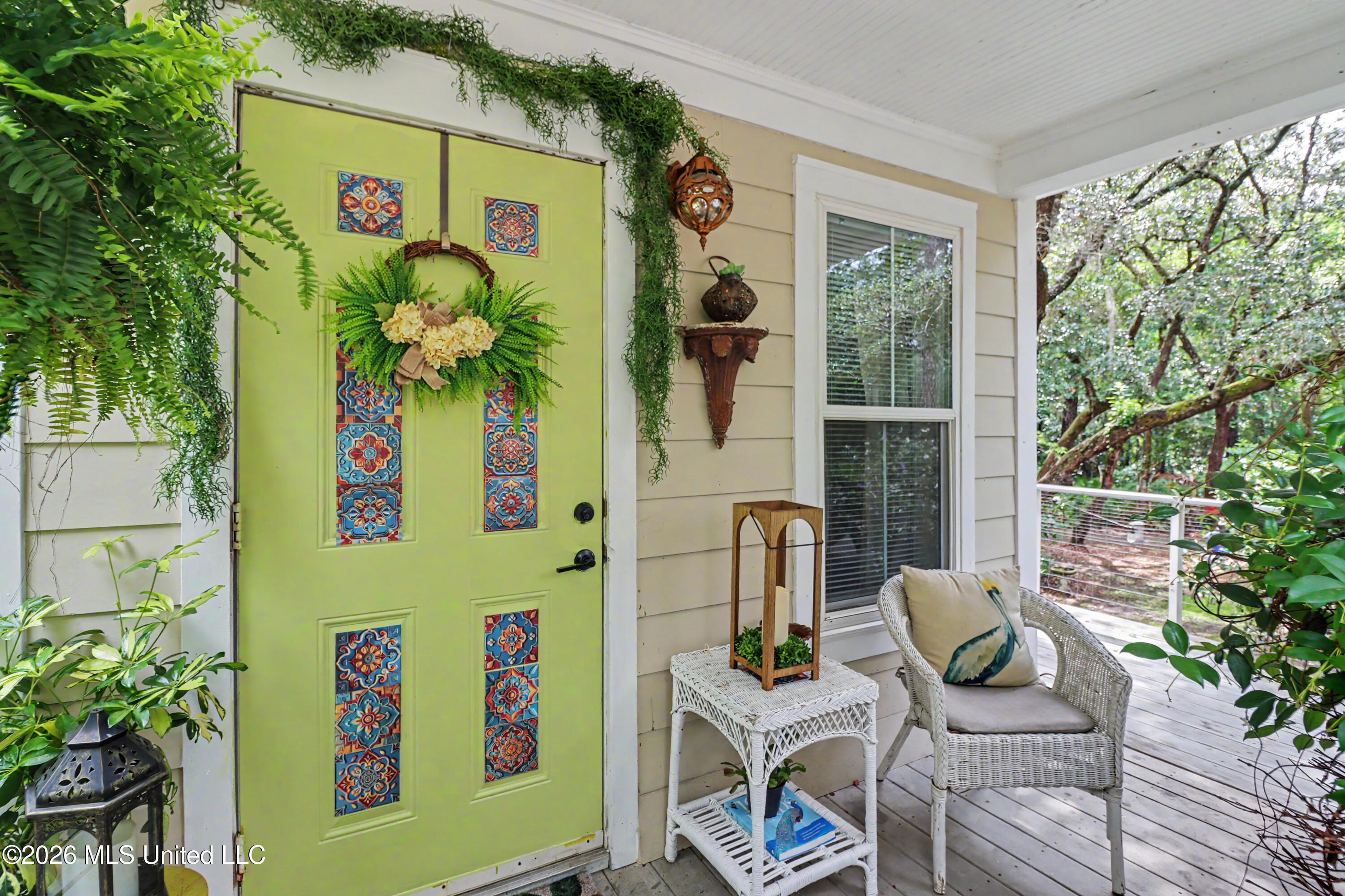 1322 Spruce Street Ocean Springs, MS 39564 - Photo 2 of 26 09_51226 1322 Spruce