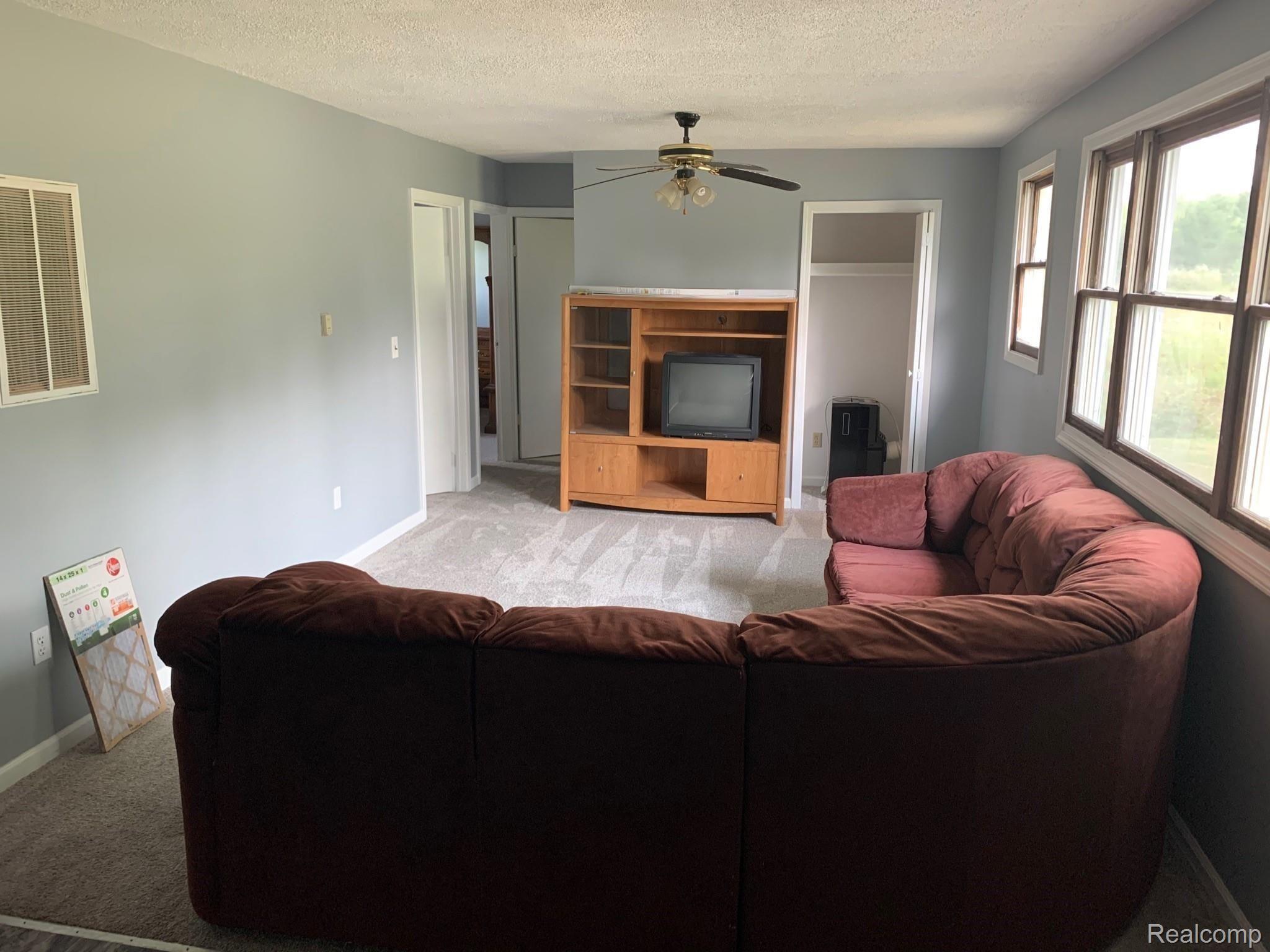 4334 West Curtis Road Coleman, MI 48618 - Photo 9 of 27 F5689CD1-8A58-44A8-AE33-4A961E52A9A5.jpeg