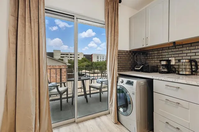 $2,850 | 8083 Meadow Road, Unit 265, Dallas, TX 75231