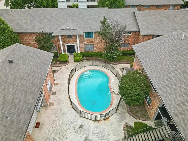 $2,850 | 8083 Meadow Road, Unit 265, Dallas, TX 75231