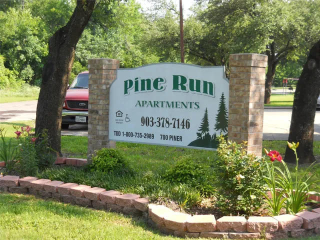 $540 | 700 Piner Street, Honey Grove, TX 75446
