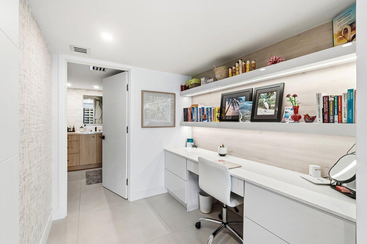 4001 North Ocean Boulevard, Unit 907 Boca Raton, FL 33431 - Photo 26 of 58 DESK AREA