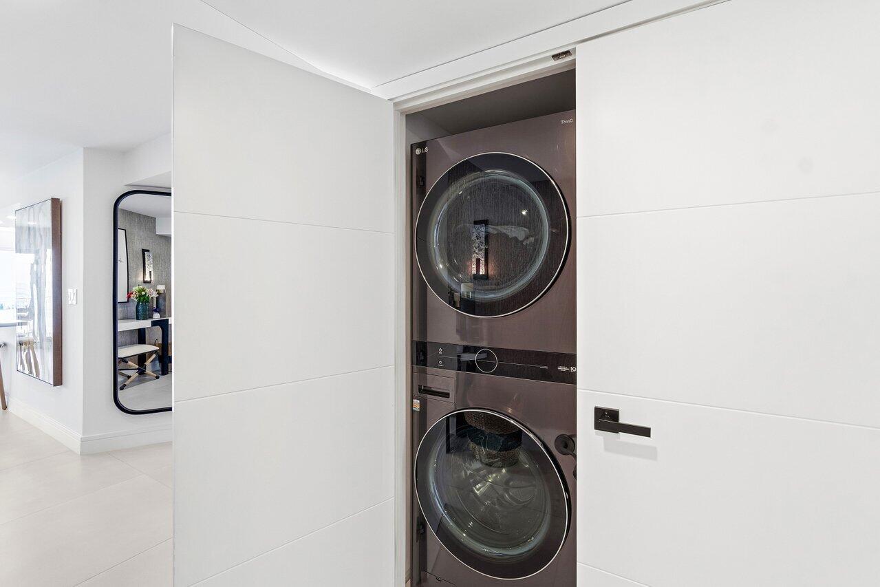 4001 North Ocean Boulevard, Unit 907 Boca Raton, FL 33431 - Photo 33 of 58 WASHER/DRYER