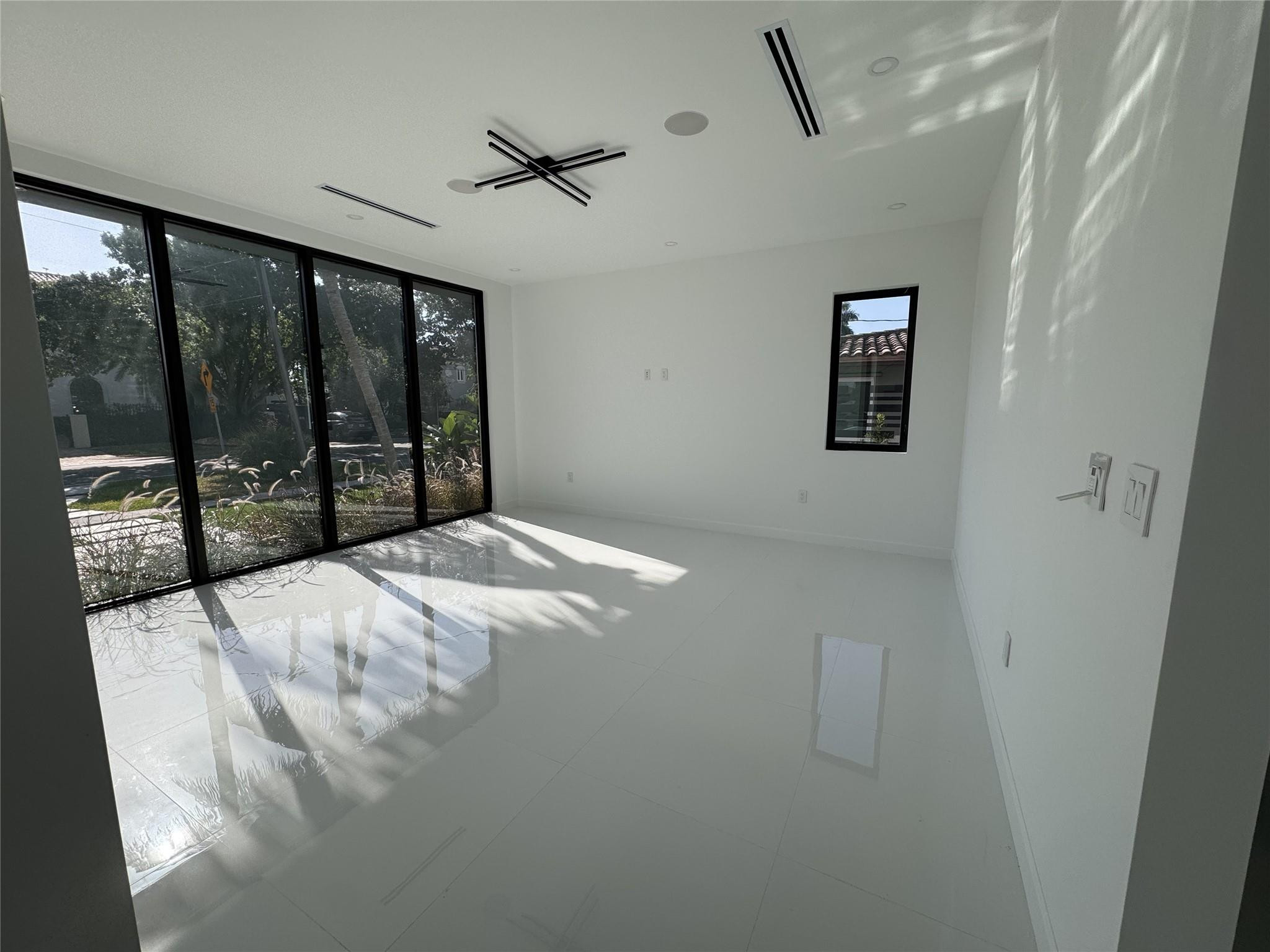 5001 Northeast 27th Avenue Lighthouse Point, FL 33064 - Photo 33 of 86 Photo 33