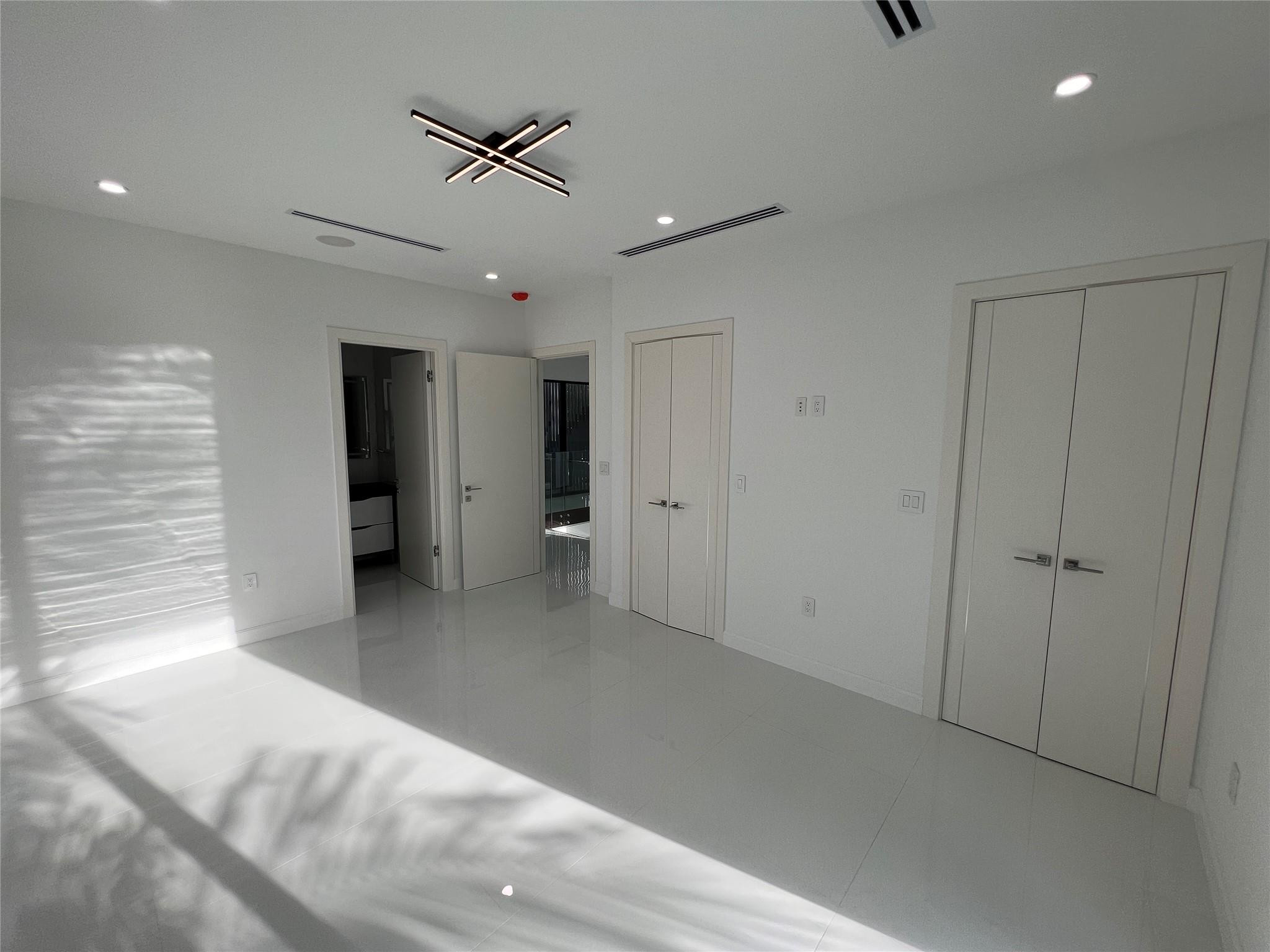 5001 Northeast 27th Avenue Lighthouse Point, FL 33064 - Photo 63 of 86 Photo 63