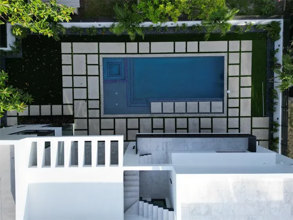 $2,880,000 | 5001 Northeast 27th Avenue, Lighthouse Point, FL 33064