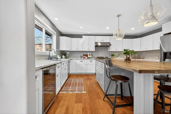 $1,075,000 | 4720 Granada Drive, Santa Rosa, CA 95409