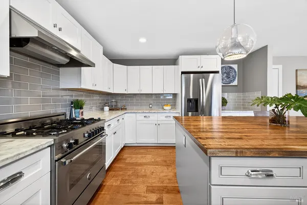 $1,075,000 | 4720 Granada Drive, Santa Rosa, CA 95409