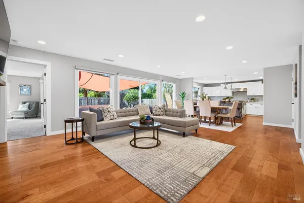 $1,075,000 | 4720 Granada Drive, Santa Rosa, CA 95409