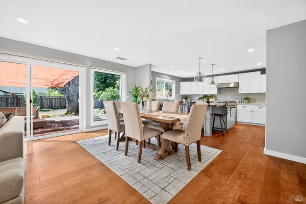 $1,075,000 | 4720 Granada Drive, Santa Rosa, CA 95409