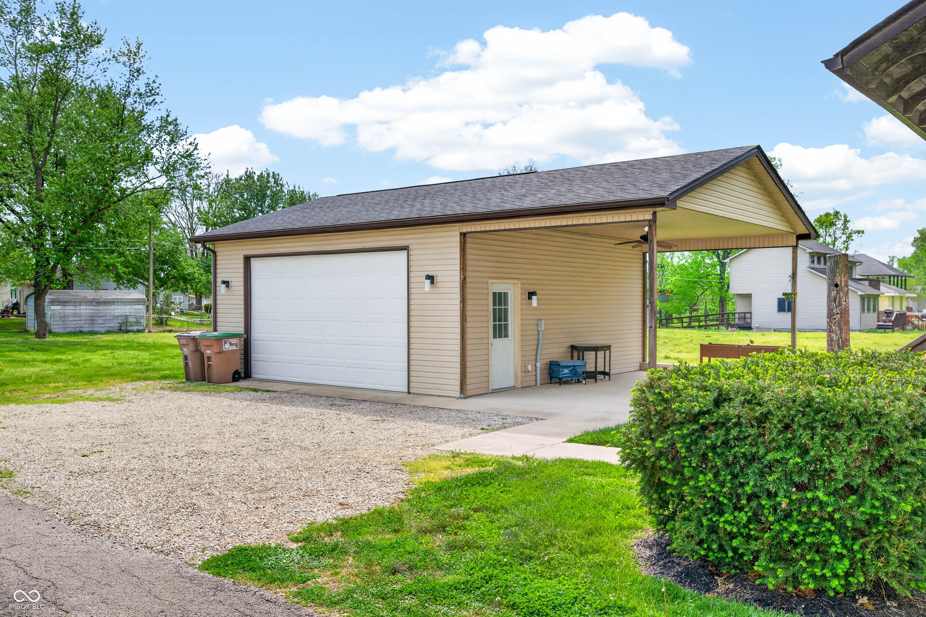 2115 Irwin Drive Columbus, IN 47201 - Photo 56 of 75