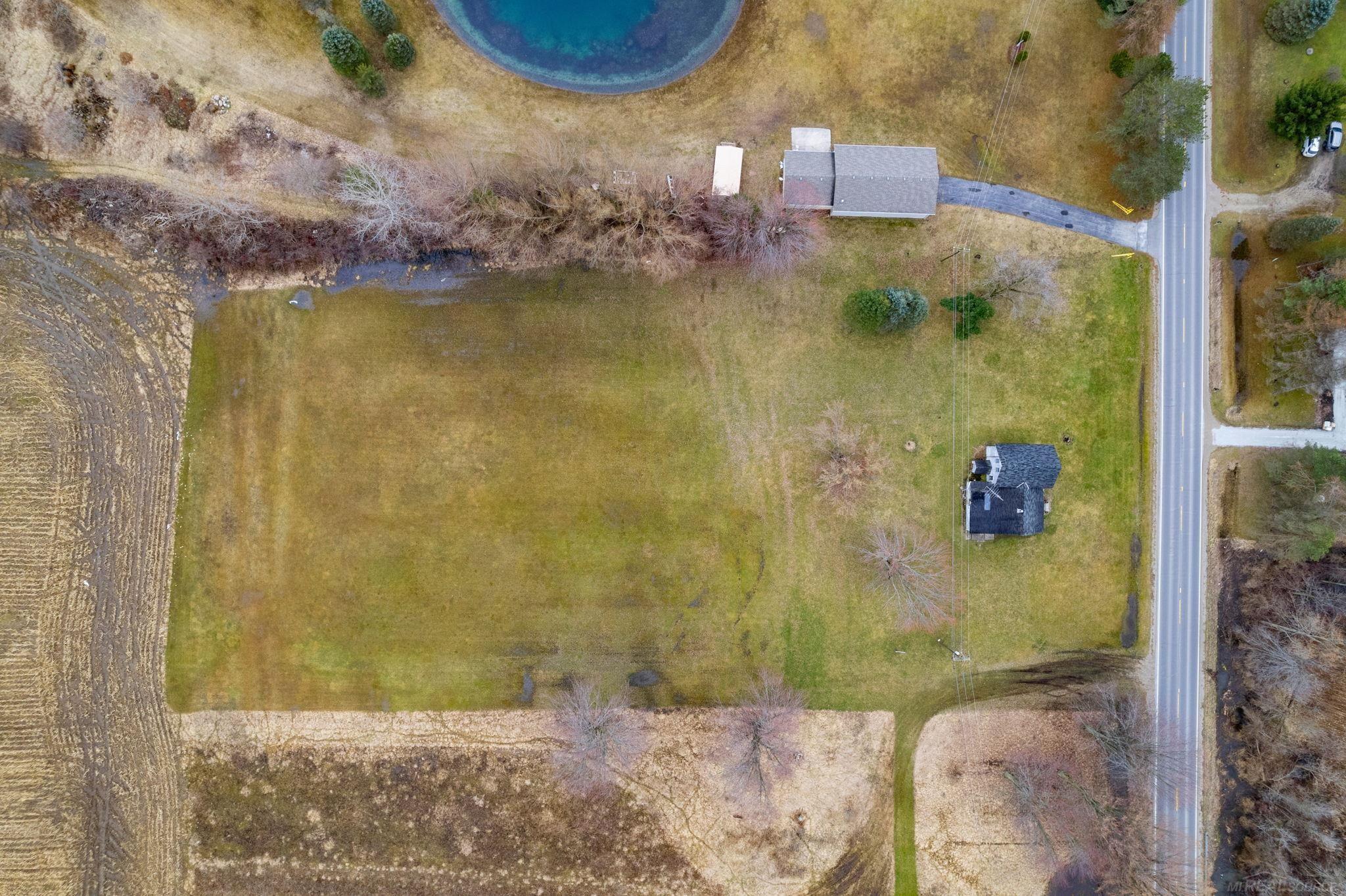 7075 Galbraith Line Road Lexington, MI 48450 - Photo 5 of 37 50135611-409e2d3b-568a-466d-aadd-9671dcdad470.JPG