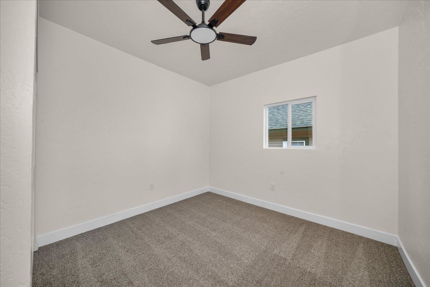 922 South Sherman Street Spokane, WA 99202 - Photo 17 of 34