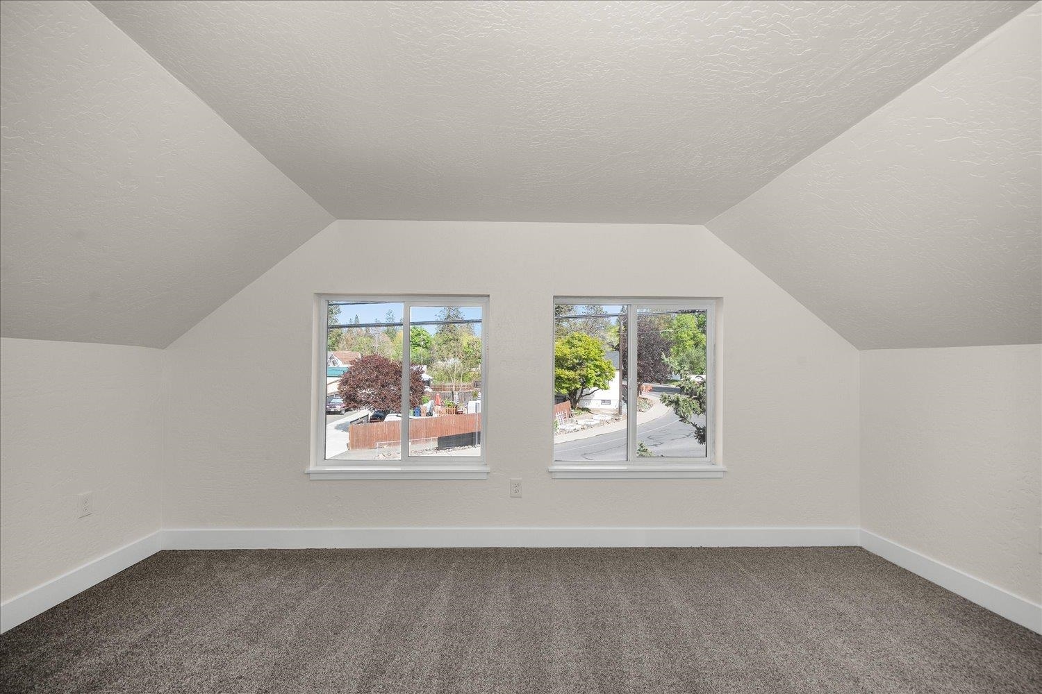 922 South Sherman Street Spokane, WA 99202 - Photo 23 of 34