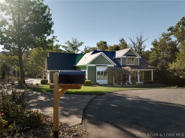 $1,299,000 | 336 Cherry Hill Lane, Lake Ozark, MO 65049