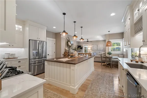 $1,299,000 | 336 Cherry Hill Lane, Lake Ozark, MO 65049