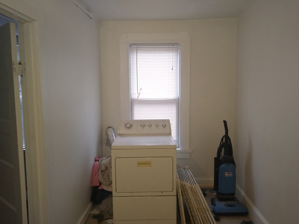 27-29 Longview Street Springfield, MA 01108 - Photo 34 of 35 Gallery Image 34