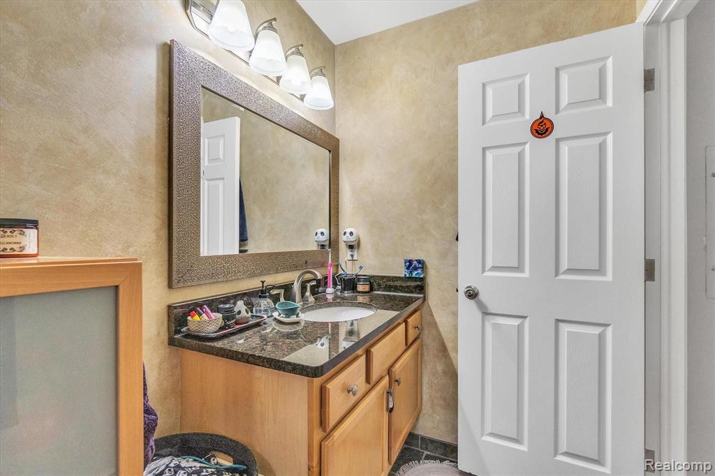 1121 Tienken Court, Unit 217 Rochester Hills, MI 48306 - Photo 16 of 23