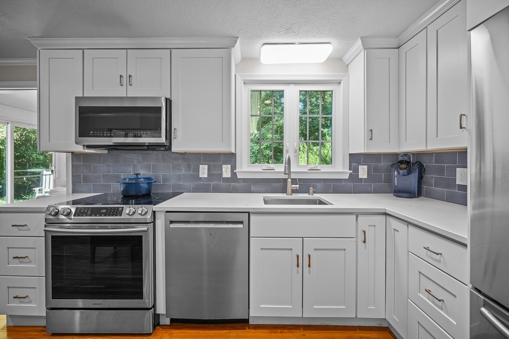 265 Old Oaken Bucket Road, Unit 1 Scituate, MA 02066 - Photo 12 of 35 Gallery Image 12
