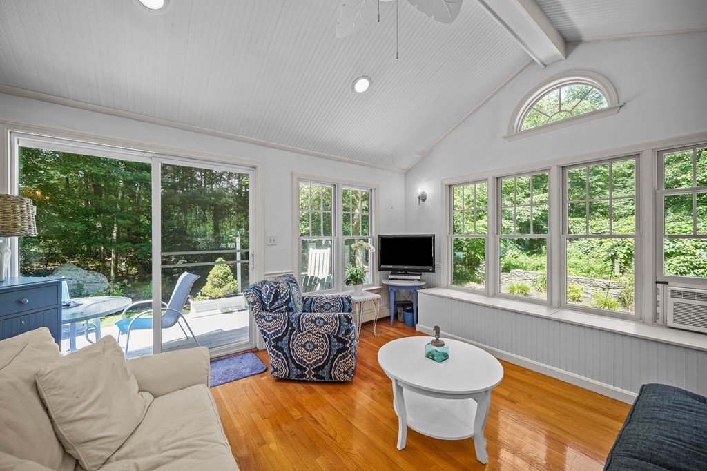 265 Old Oaken Bucket Road, Unit 1 Scituate, MA 02066 - Photo 15 of 35 Gallery Image 15